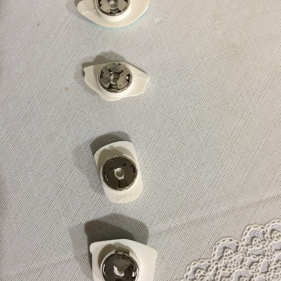 Button covers by Tupperware - Picture 2 of 3